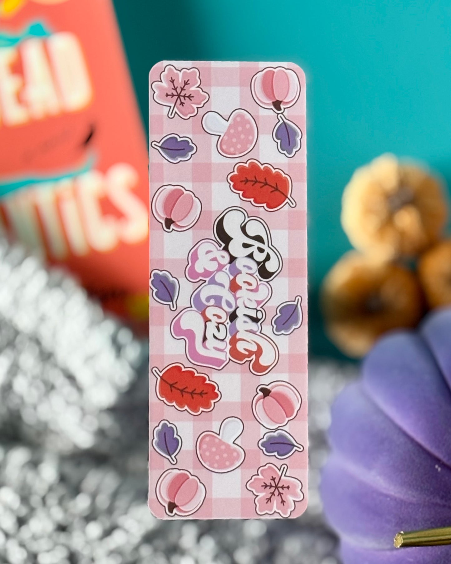 Bookish & Cozy – Retro Pink Plaid Fall Bookmark